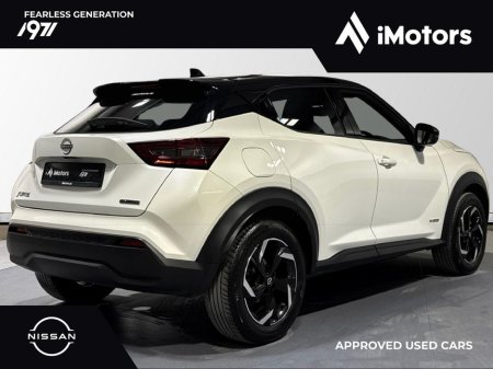 2023 Nissan Juke 1.6 HYBRID SV Premium 2 tone black roof €23,900