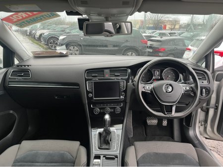 2014 Volkswagen Golf HIGHLINE AUTOMATIC 1.4 PETROL //VERY LOW MILES//REVERSE CAMERA//ADAPTIVE CRUISE CONTROL// €13,950 thumbnail