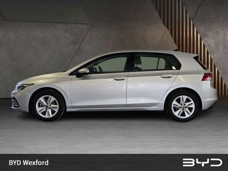 2024 Volkswagen Golf 1.0 TSI 110HP Life €24,975