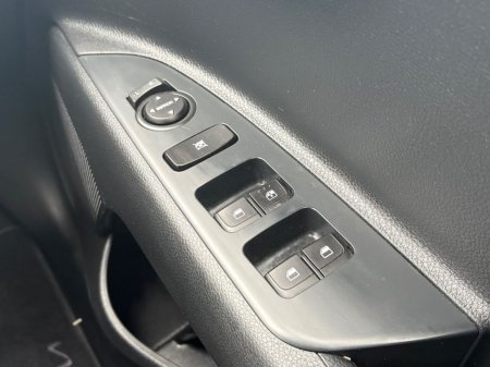 2024 Kia Stonic 1.0P 242 5 YEARS KIA WARRANTY! ONE OWNER FROM NEW! SHOWROOM CONDITION! Reversing Camera, Lane Departure Warning, Multi-Function Steering Wheel, €23,900 thumbnail