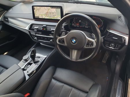 2023 BMW 5 Series 520d M Sport thumbnail