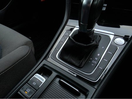 2015 Volkswagen Golf 1.4 HIGHLINE EDITION ALCANTARA SEATS REVERSING CAMERA - SIMI DEALER - LOW ROAD TAX BAND €14,750 thumbnail