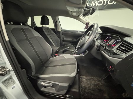 2018 Volkswagen Polo VOLKSWAGEN POLO 1.0 TSI DSG*REVERSE CAM & PARK ASSIST*ADAPTIVE CRUISE CONTROL*KEYLESS ENTRY & START*FINANCE AVAILABLE TRADE INS WELCOME* thumbnail