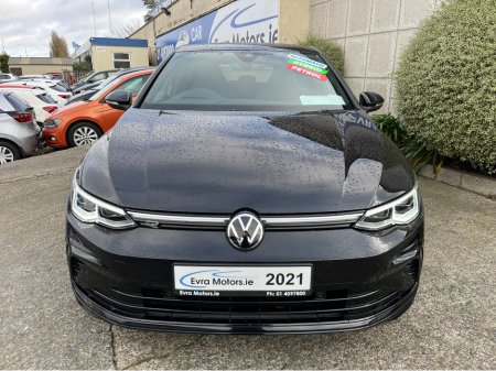 2021 Volkswagen Golf e-TSI R-LINE AUTOMATIC HYBRID 1.5 PETROL //HIGH SPEC//HEATED SEATS AND STEERING WHEEL//HEAD UP DISPLAY//KEYLESS ENTRY// €29,950