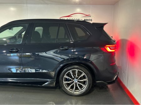 2022 BMW X5 XDRIVE45E M SPORT AUTO €59,950 thumbnail