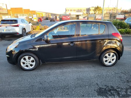 2010 Hyundai i20 (3 months warranty) 1.2 DE LUXURY 5DR €3,999 thumbnail