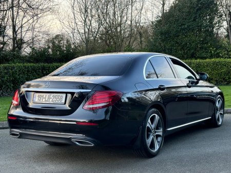 2019 Mercedes-Benz E Class - thumbnail 3