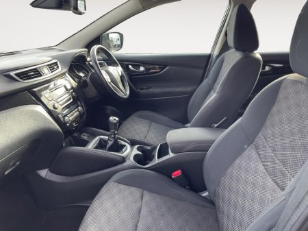 2015 Nissan Qashqai - thumbnail 13