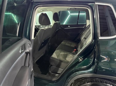 2014 Volkswagen Tiguan 2.0 TDI 140BHP SPORT & STYLE DSG 4WD €8,950 thumbnail