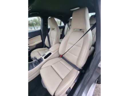 2016 Mercedes-Benz CLA Class - thumbnail 11