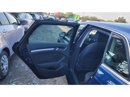 2015 Audi A3 - thumbnail 8