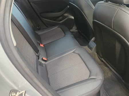 2016 Audi A3 1.6 TDI SE 17 thumbnail