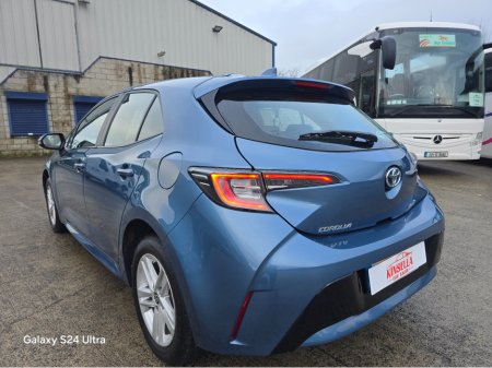 2021 Toyota Corolla HYBRID LUNA H/B AUTO A 4DR €22,850 thumbnail