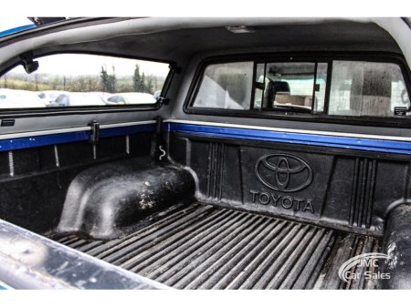 2019 Toyota Hilux - thumbnail 25