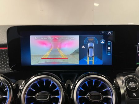 2026 Mercedes-Benz GLB 200d Progressive - 18 Inch Alloys - Reversing Camera - Ambient Lighting - Sat Nav - Climate Control - Heated Seats - Keyless Start - Apple CarPlay/Android Auto €73,298 thumbnail