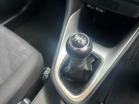 2024 Toyota Yaris 1.5 LUNA €23,950 thumbnail