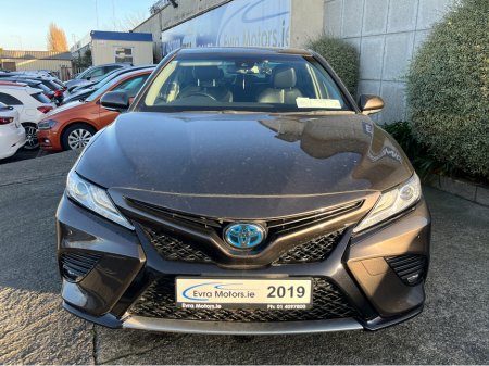 2019 Toyota Camry WS HYBRID AUTOMATIC 2.5 PETROL //KEYLESS ENTRY//ADAPTIVE CRUISE CONTROL//LEATHER SEATS// €24,950 thumbnail