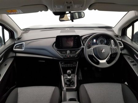 2024 Suzuki S-CROSS Motion €28,950 thumbnail