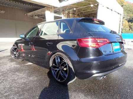 2014 Audi A3 - view 2