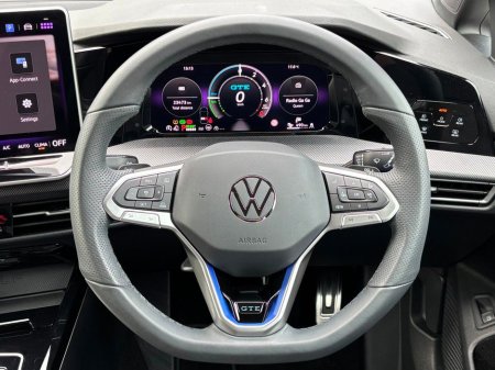 2025 Volkswagen Golf GTE TSI MK 8.5 LONGER RANGE €41,995 thumbnail