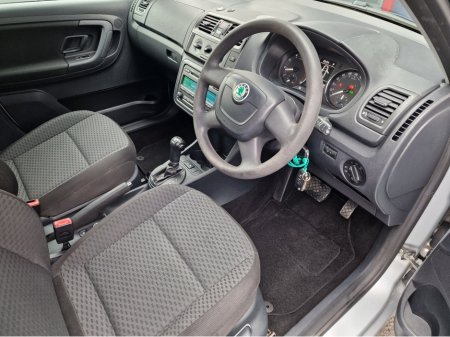 2013 Skoda Fabia 1.2 TSI-DSG AUTOMATIC-NEW NCT-LOEW MILEAGE €5,450 thumbnail