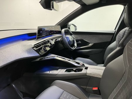 2025 Peugeot 3008 GT EV 73kWh 210BHP - Reversing Camera - Ambient Lighting - Sat Nav - Climate Control - Heated Seats/Steering Wheel - Keyless Start - Apple CarPlay/Android Auto €35,450 thumbnail