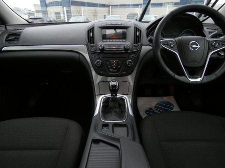 2016 Opel Insignia 1.6CDTI 136PS S €6,000 thumbnail