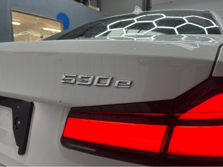 2021 BMW 5 Series €35950 2021 BMW 530E M-SPORT EDITION JOY+ 2.0 AUTOMATIC / CRUISE CONTROL / 360° PARKING CAMERA / ELECTRIC MEMORY & HEATED SEATS / PADDLE SHIFTERS / APPLE CARPLAY / AMBIENT LIGHTS / HEATED REAR SEAT €35,950 thumbnail