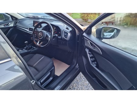 2017 Mazda Mazda3 - thumbnail 10