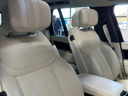 2025 Land Rover Range Rover - thumbnail 13