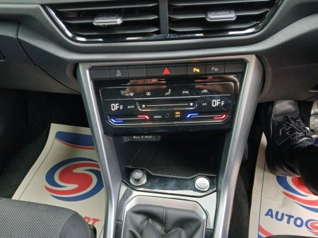 2024 Volkswagen T-Roc - thumbnail 17