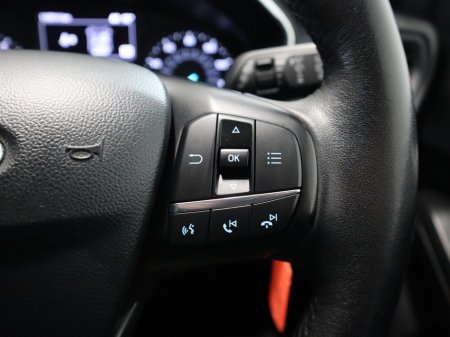 2019 Ford Focus - thumbnail 13