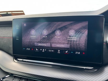 2022 Skoda Octavia vRS 2.0TDi DSG ESTATE 200HP €35,990 thumbnail