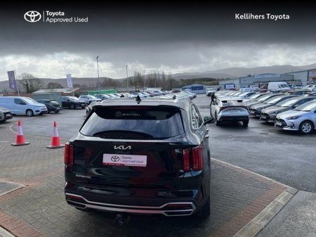 2023 Kia Sorento - thumbnail 4