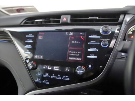 2019 Toyota Camry 2.5 HYBRID *REVERSE CAM*PARK SENSORS* €21,890 thumbnail