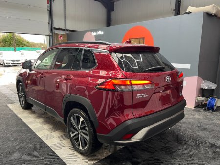 2025 Toyota Corolla - thumbnail 4