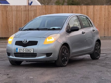 2007 Toyota Yaris - thumbnail 3