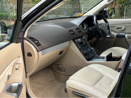 2014 Volvo XC90 D5 AWD SE GT 5DR AUTO *LOW KLMS* €15,999 thumbnail