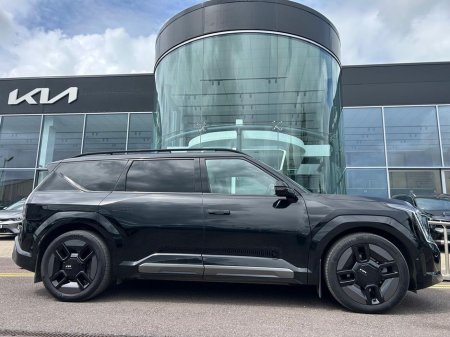 2026 Kia EV9 *Electric GT-Line Range Over 500KM FAST CHARGING 10%-80% IN 24MINS! 99.8 kWh BATTERY-, Leather Upholstery, Panoramic Sunroof, 3 year AA membership, 7 €87,900