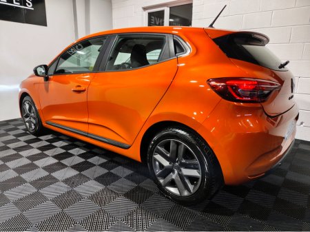 2022 Renault Clio - thumbnail 8