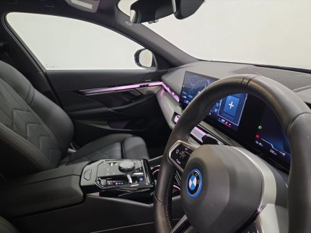 2025 BMW i5 I5 Edrive40 M Sport Pro eDrive 40 M Sport Pro eDrive40 340 Electric 83.9 kWh Auto thumbnail
