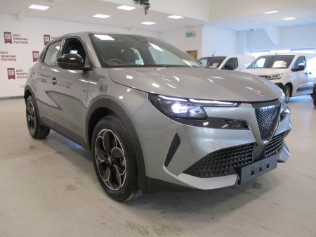 2026 Alfa Romeo Junior 54kwh Elettrica 156bhp €35,995