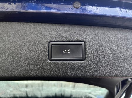 2024 Volkswagen Tiguan Allspace 7 SEATER R-LINE AUTOMATIC 2.0 DIESEL //SAT NAV//HEATED SEATS//REVERSE CAMERA//ADAPTIVE CRUISE CONTROL//HEATED STEERING WHEEL// €49,950 thumbnail