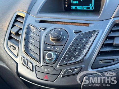 2015 Ford Fiesta - thumbnail 17