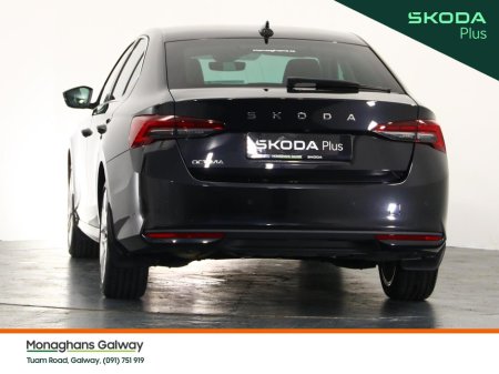 2025 Skoda Octavia - thumbnail 5