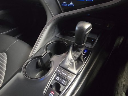 2020 Toyota Camry Hybrid World Sport Edition €27,500 thumbnail