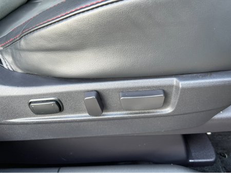 2021 Mitsubishi Outlander 4WD BLACK EDITION PLUG IN HYBRID 2.4 PETROL //HALF LEATHER HEATED SEATS AND STEERING WHEEL//REVERSE CAMERA//KEYLESS ENTRY//ADAPTIVE CRUISE CONTROL// €27,950 thumbnail