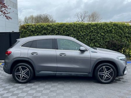 2022 Mercedes-Benz EQA - thumbnail 2