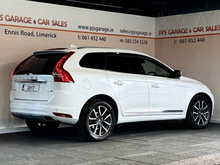 2017 Volvo XC60 - thumbnail 5