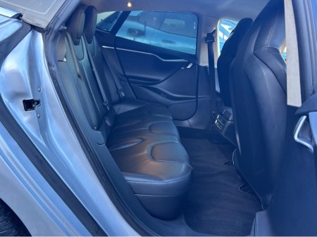 2016 Tesla Model S E 70D 5DR A €17,950 thumbnail